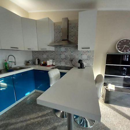 Bluesky Apartment - Third Floor Джардини-Наксос Экстерьер фото